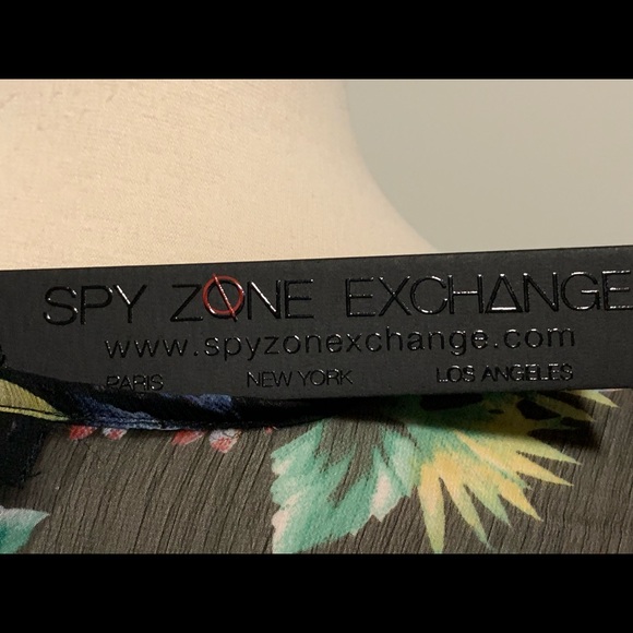 Spy zone exchange dress - Picture 3 of 3